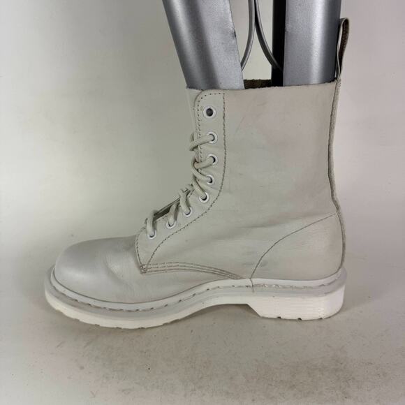 Dr. Martens 1460 Pascal Mono Chelsea Boots Women 9 White Leather Lace Up Pull On - Picture 6 of 9